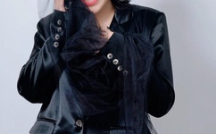 错把岳从后面进去了在线观看